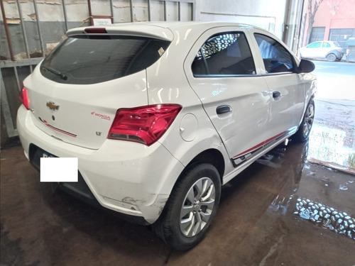 Imagen 3 de 5 de Chevrolet Onix