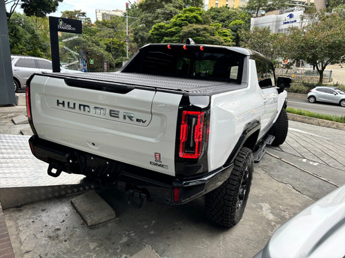 Hummer Ev