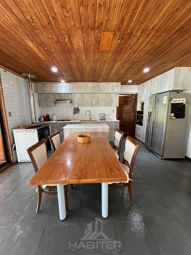 Casa En Arriendo De 4 Dorm. En Pucón
