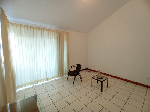 Imagen 14 de 27 de Vendo Preciosa Casa En Excelente Estado, 4 Dormitorios, Muy Cerca De San Lucas