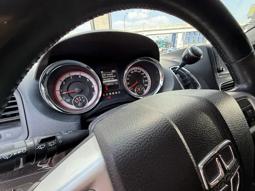 Dodge Grand Caravan 3.7 Sxt At