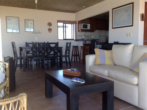 Imagen 8 de 18 de Casa Lobos De Mar Punta Del Diablo, 2 Dormitorios / Frente Al Mar.