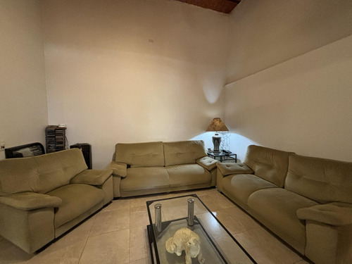 Venta Casa 4 Ambientes Más Departamento 2 Ambientes En Terraza, Lote Propio!!