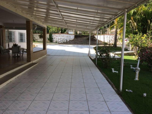 Chácara Com 16.000 M2 No Distrito De Três Irmãos, Cambuci - Rj, Local Para Pousada, Hostel, Retiro Espiritual. - 233