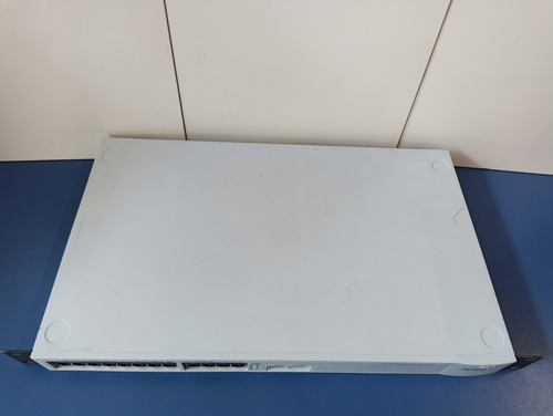 Switch 3com Superstack 3c17300 4226t 10/100 Com Nf (Usado)