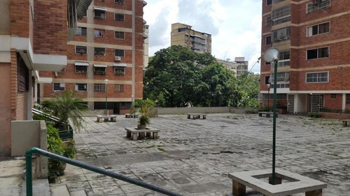 Imagen 8 de 28 de Apartamento En La Av. Sanz Urb. El Marqués