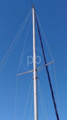 Pandora 32. Velero