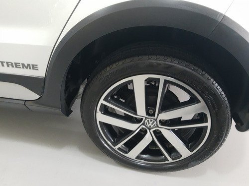 Imagem 4 de 13 de Volkswagen Fox 1.6 Msi Extreme