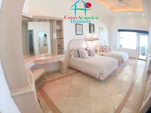 Imagen 7 de 14 de Cad Villa Universal. 200 M De Playa. Alberca, Palapa, Jardín