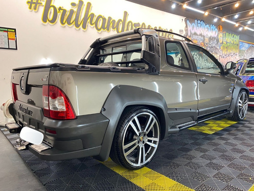 Imagem 3 de 9 de Strada Aventure 1.8 Flex Locker Cabine Dupla Manual