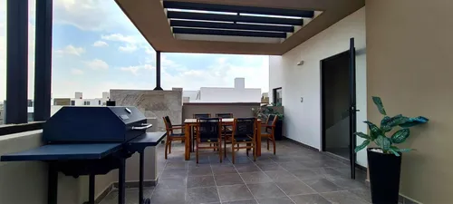 Espectacular Residencia $3,3,00,000 Ubicado En Pachuca