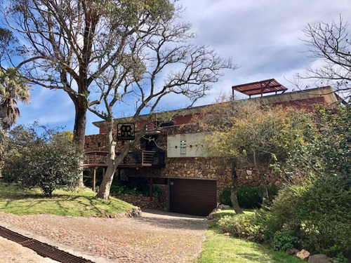 Espectacular Casa En Punta Ballena Con Vista A Solanas 