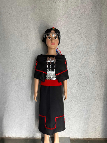 Traje Vestimenta Mujer Mapuche