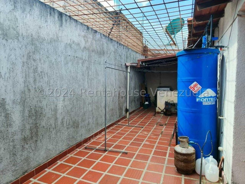 Gbf 25-5233 Palo Negro Vendo Cómoda Y Amplia Casa Llame Ya.