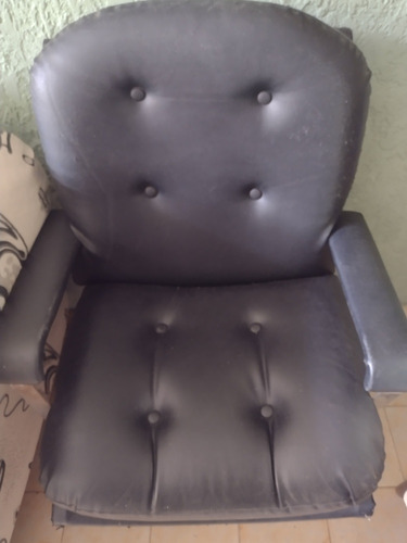 Silla Ejecutiva Con Detalles 