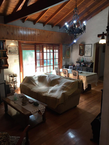 Venta Chalet 6 Ambientes En Bella Vista