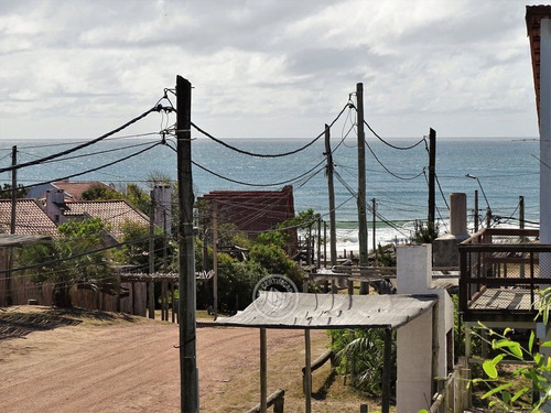 Botella Al Mar - Chica En Punta Del Diablo