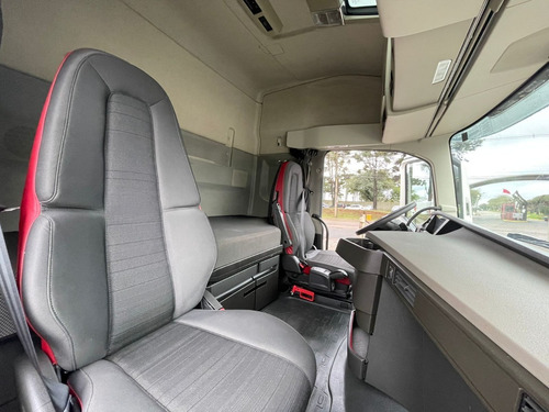 Imagem 10 de 17 de Fh 540 Globetrotter 6x4 2020 Traçado Volvo 6x4