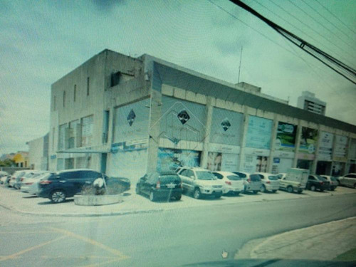 Salas Comerciais - Ref: L798