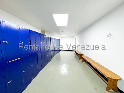 Fondo De Comercio En Venta En Macaracuay Cda 25-17492 Yf