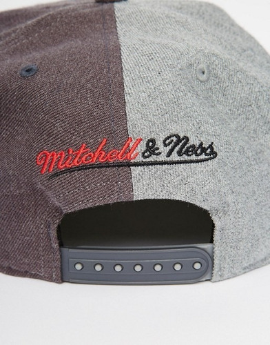 Imagen 6 de 6 de Gorra Mitchaell & Ness De Chicago Bull Nueva Original