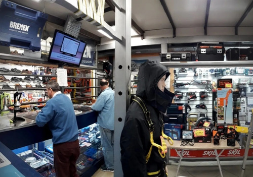 Imagen 8 de 9 de Caja De Herramientas Makita Ch 24 Herrajes Metálicos Reforz
