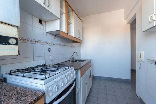 Venta Departamento 2 Ambientes Con Balcón Morón