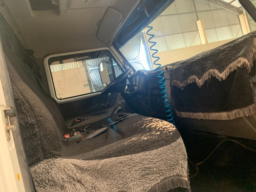 Volkswagen 10-160 Completo 2018
