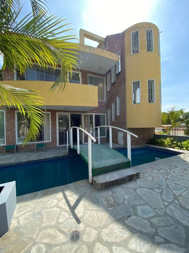 Casa Comercial, Residencial, Los Palos Grandes, Alquiler