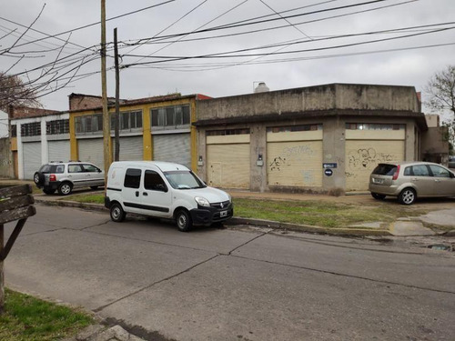 Local Comercial En Alquiler- Banfield