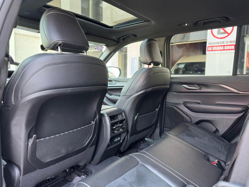 Jeep Grand Cherokee ALTITUDE V6 4X2