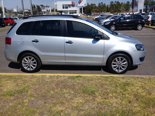 Volkswagen Suran 1.6 Trendline 2014 Jf