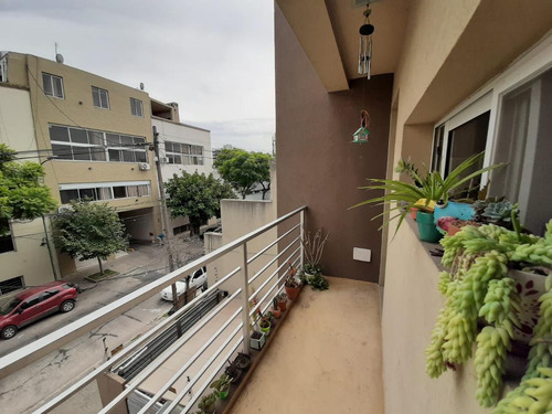 Departamento/ph En Duplex 3 Ambientes, Cochera. Impecable! - Florida