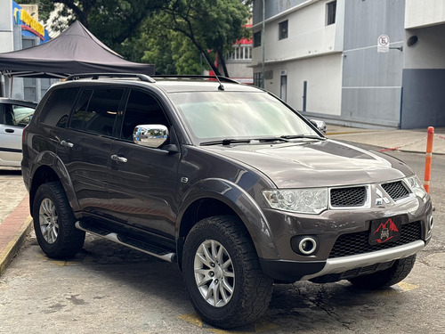 Mitsubishi Montero