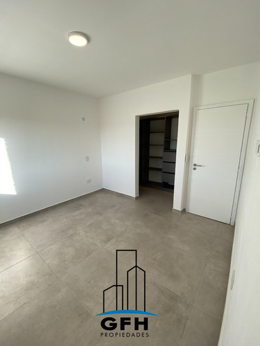 Imagen 18 de 21 de Duplex 3 Dormitorios Con Vestidor!