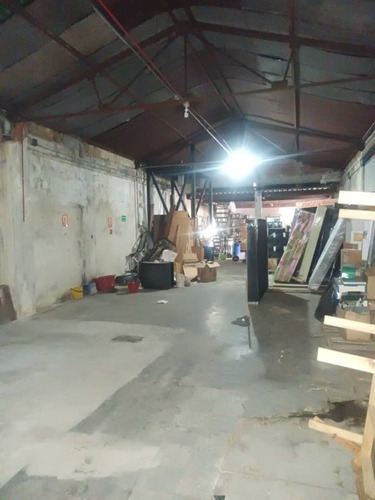 Venta Local Comercial El Silencio Frente Al Blq 6 Wsuarez