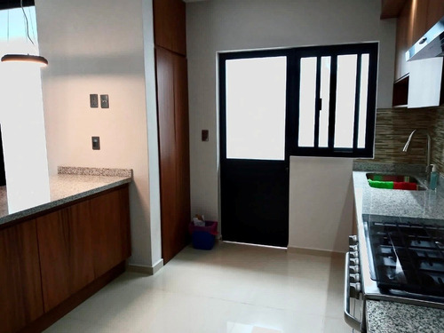 Imagen 5 de 13 de Casa Nueva Con Roof Garden En Coto En Valle Imperial