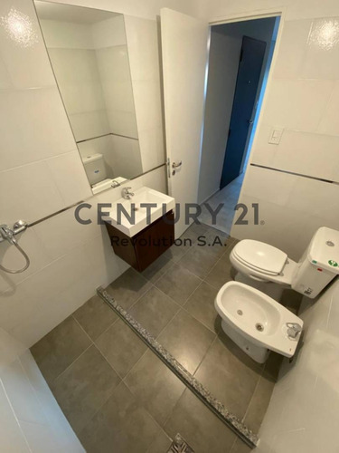 Imagen 8 de 11 de Departamento De 1 Dormitorio Con Balcón 44 M2 -terraza Y Parrillero