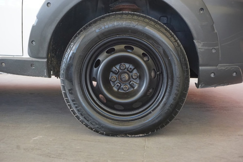 Imagen 10 de 15 de Fiat Strada Working 1.4 Cs 2012