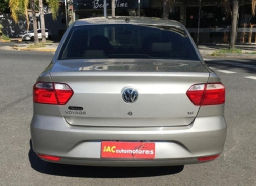 Volkswagen Voyage 1.6 Confort