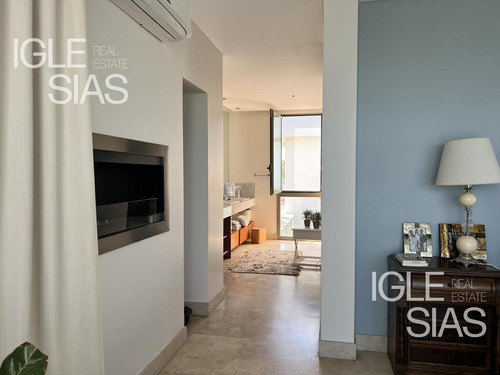 Casa Al Rio En Venta En El Barrio Albanueva