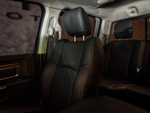 RAM Ram Classic LARAMIE 5.7 CD V8 4X4 Aut.