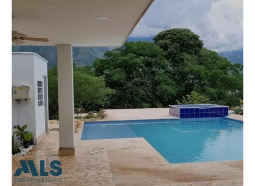 Vive Tranquilo Y Rodeado De Verde.(mls#243726)