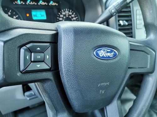 Imagen 7 de 10 de Ford, F-150 4x2 Cabina Sencilla 0458