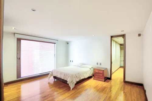 Apartamento En Venta En Chico Reservado. Cod V7216