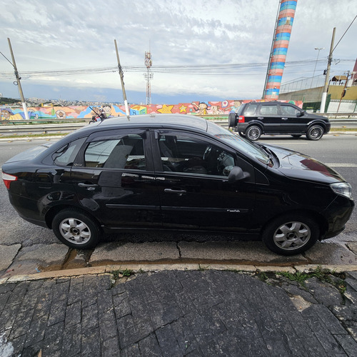 Fiat Grand Siena 1.0 Attractive Flex 4p