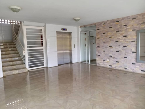 Imagen 4 de 19 de Apartamento Ubicado En Urb. Villa Granada, Conj. Res. Los Arrayanes Plaza