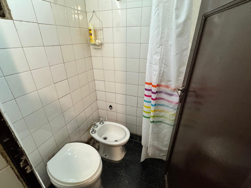 French Al 7600 - Venta De Casa 4 Dormitorios En Fisherton