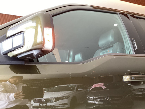Ford Lobo Raptor 5.2 V8 R 4Wd At