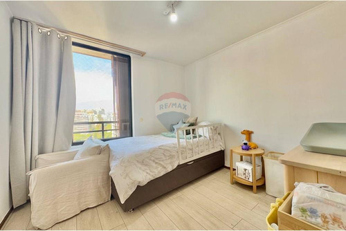 Departamento Con Vista Despejada En Las Condes